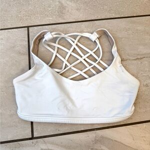 White lululemon sports bra size 4